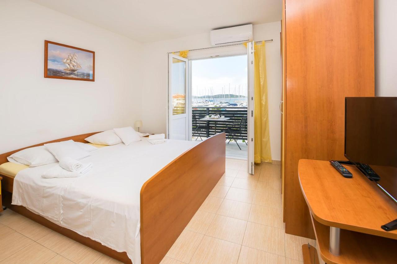 Apartments And Rooms Mare Vodice Zewnętrze zdjęcie